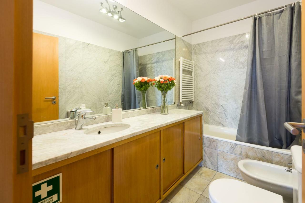 By The Sea Apartment With Large Private Terrace Matosinhos (Porto) Exterior foto
